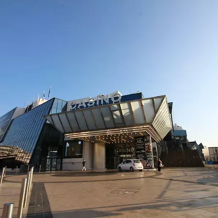 Cannes Conseil Immo, Vieux Port area, duplex, 3 Chambres, balcon, -Cast- *