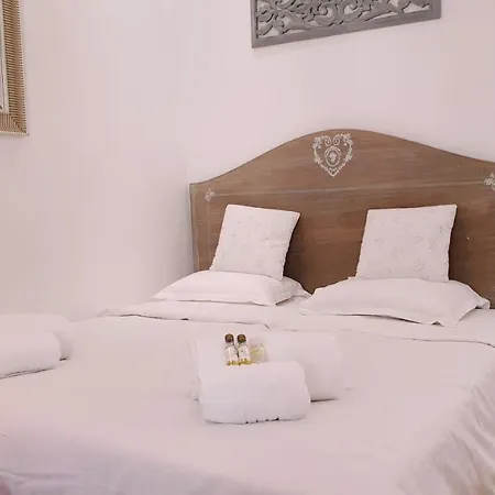 Cannes Conseil Immo, Vieux Port area, duplex, 3 Chambres, balcon, -Cast- * Cannes